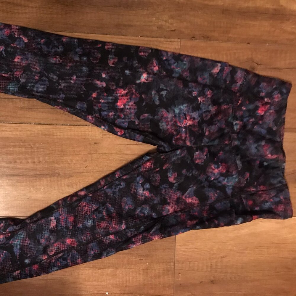 Avia Size Small purple and black leggings